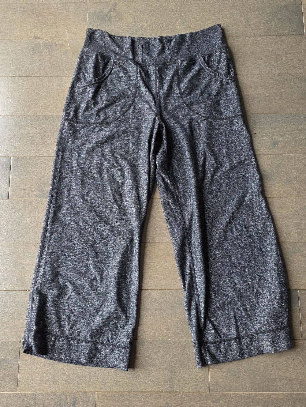Lululemon Groove Crop Pants OG Wide-Leg Pants Size 4